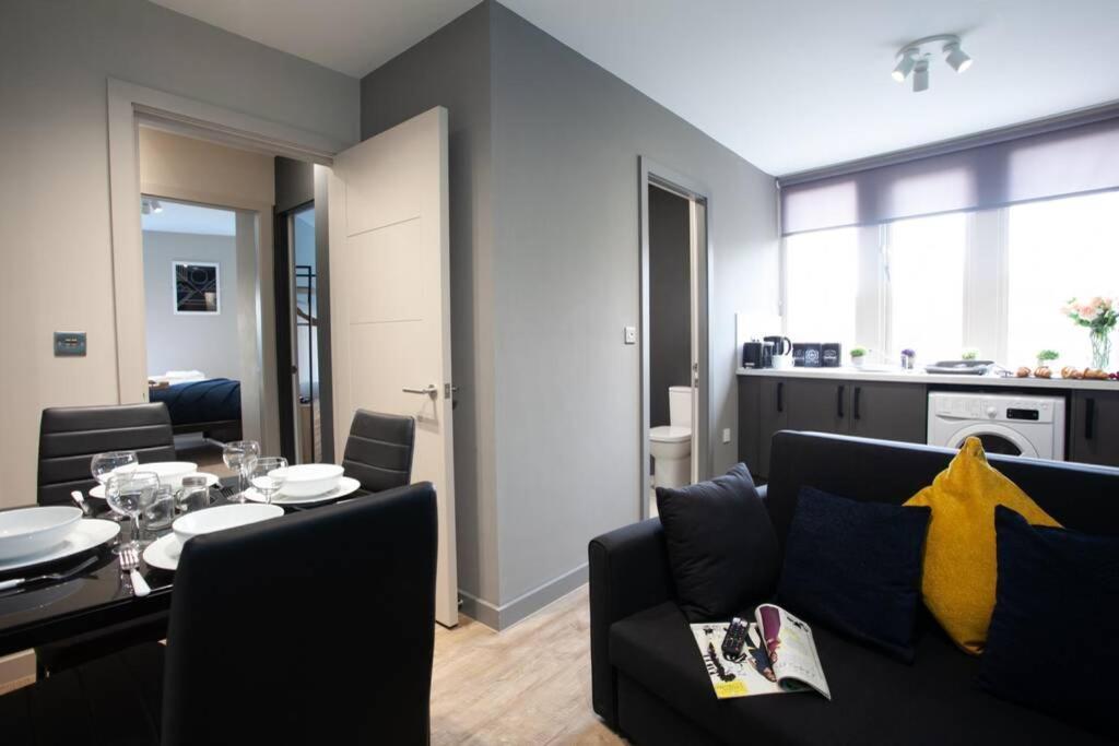 Stylish Central Location 2Bd Apartment Wigan Exterior foto