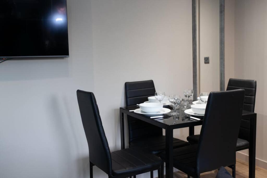 Stylish Central Location 2Bd Apartment Wigan Exterior foto