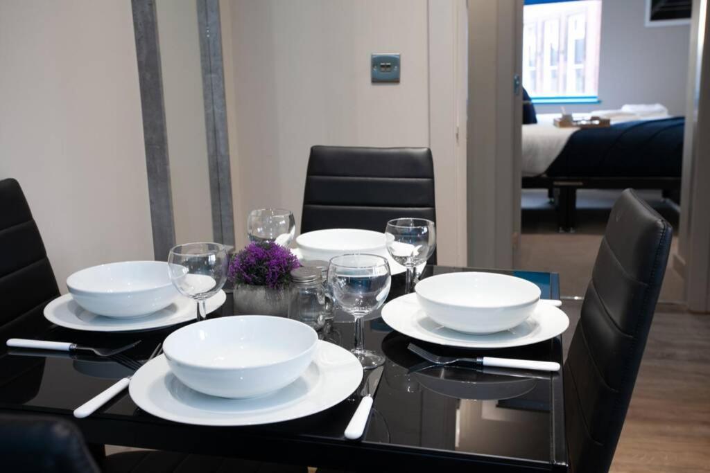 Stylish Central Location 2Bd Apartment Wigan Exterior foto